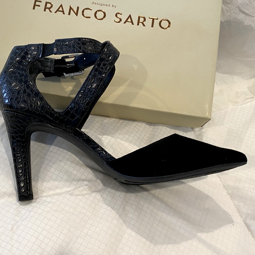 NWOT Franco Sarto Women’s Black Criss Cross Strappy 4” Heels
